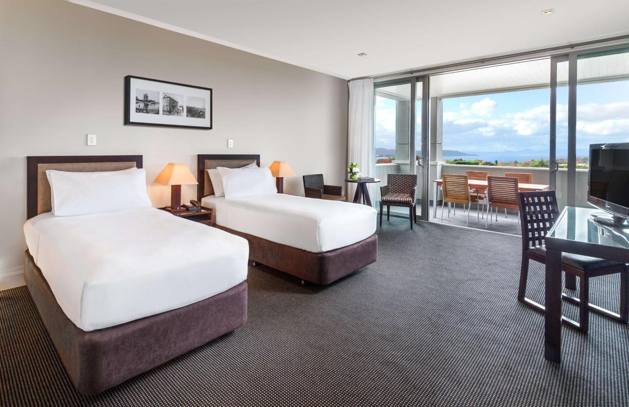 Hilton Lake Taupo Bagian luar foto