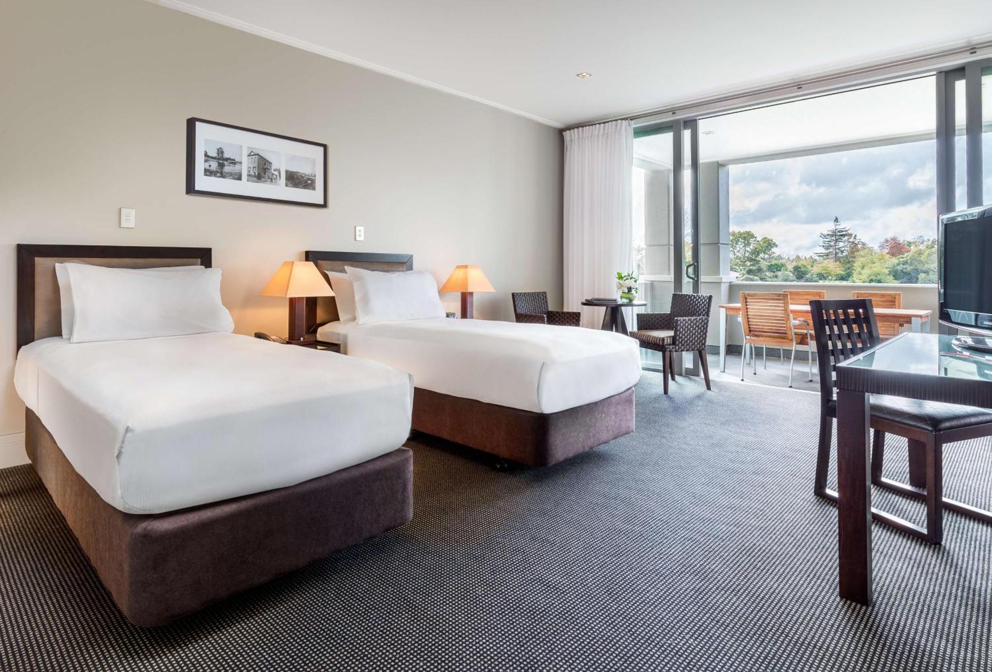 Hilton Lake Taupo Bagian luar foto