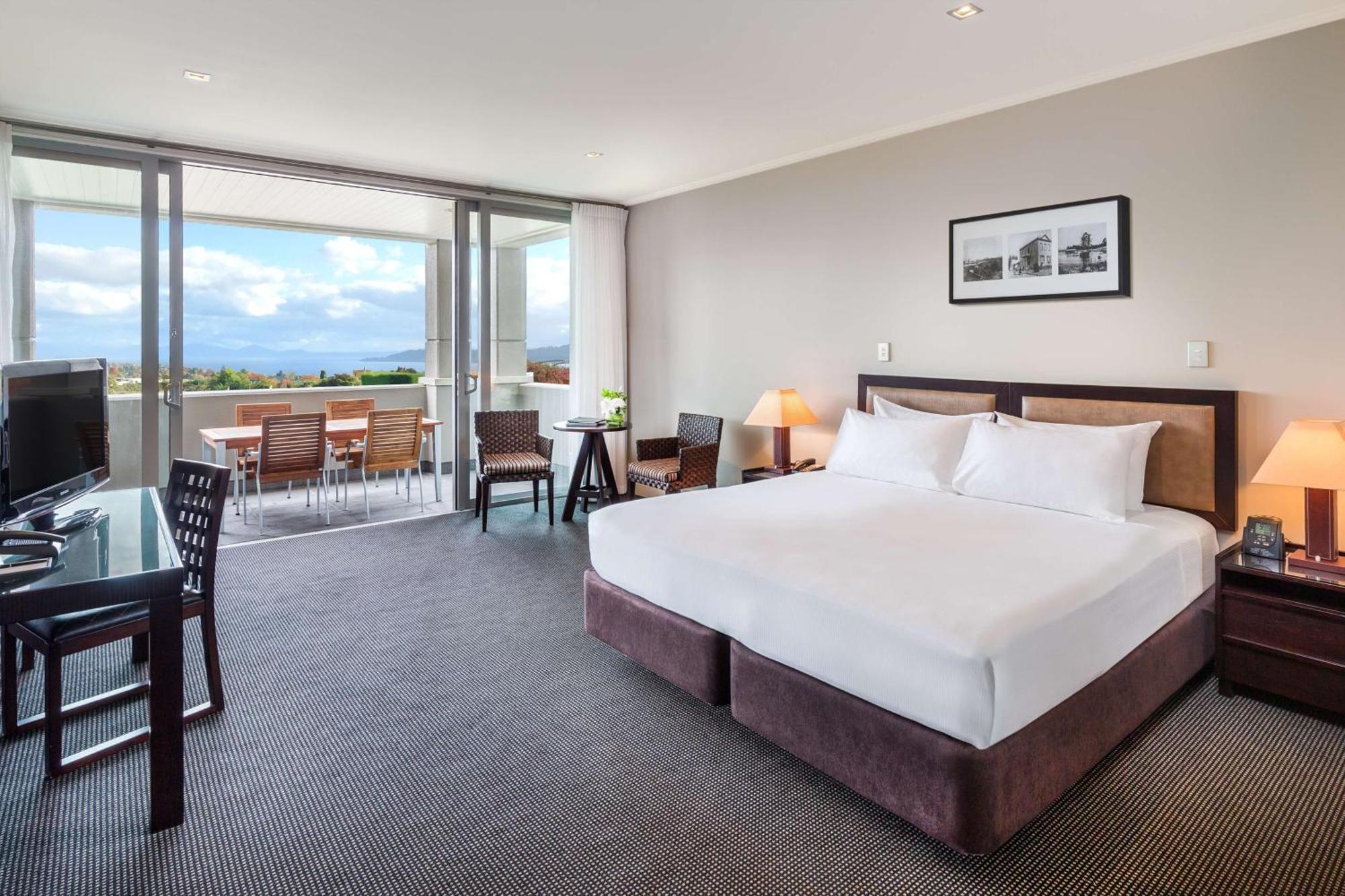 Hilton Lake Taupo Bagian luar foto