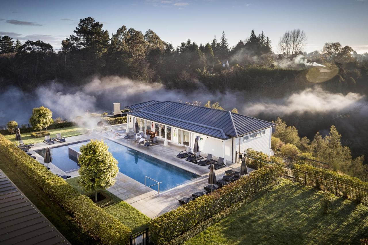 Hilton Lake Taupo Bagian luar foto
